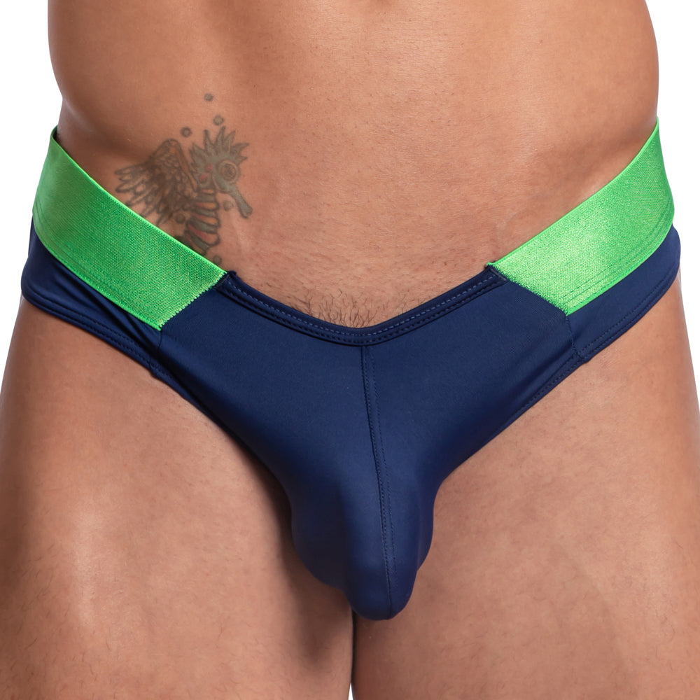 Agacio AGJ032 Brief